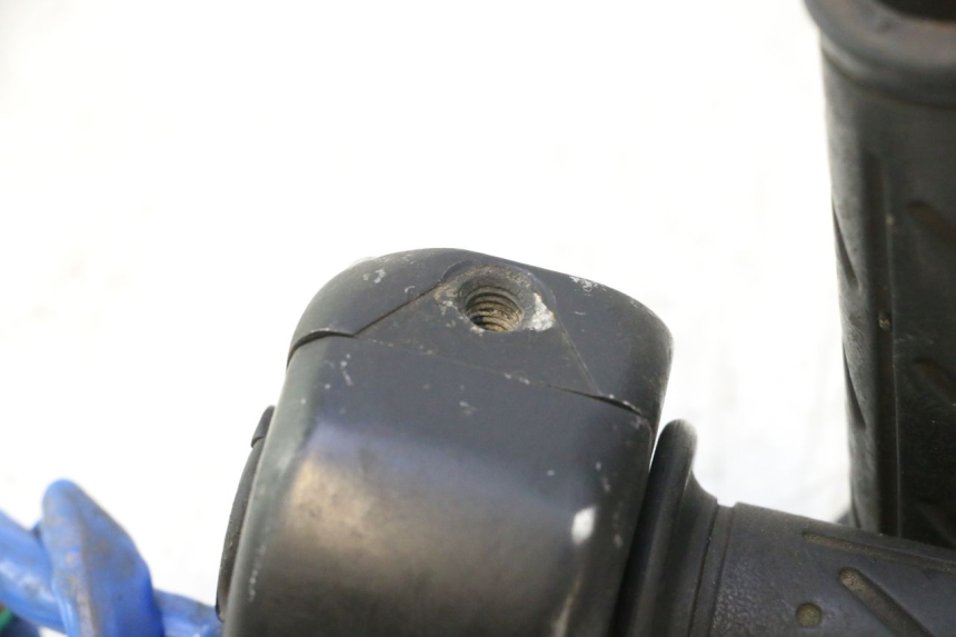 photo de CONMUTADOR DERECHA KYMCO SUPER 8 2T 50 (2007 - 2013) - Detalle de la pieza