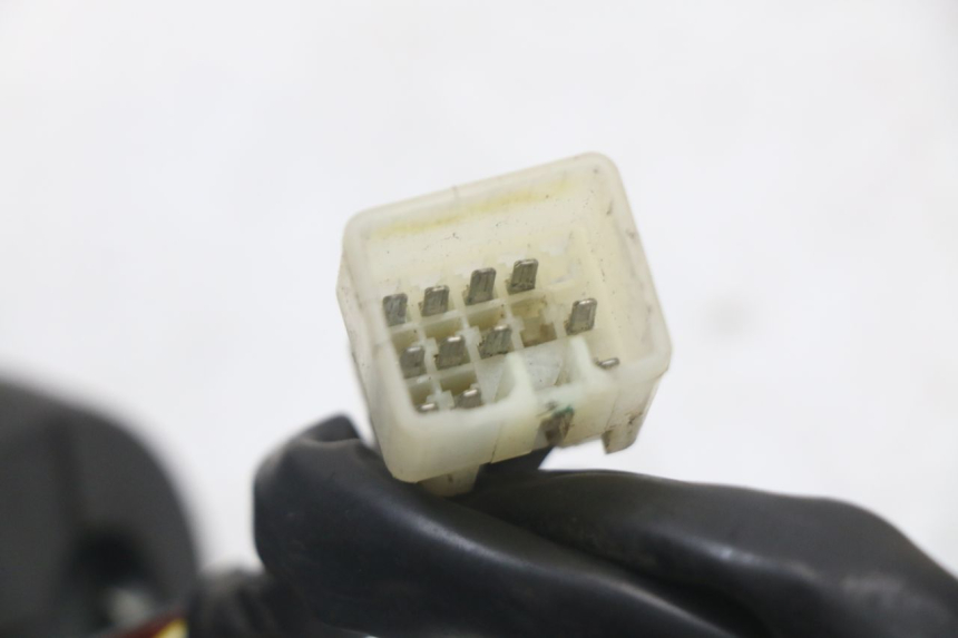 photo de CONMUTADOR DERECHA SUZUKI BURGMAN 125 (2018 - 2021) - Recambio usado revisado