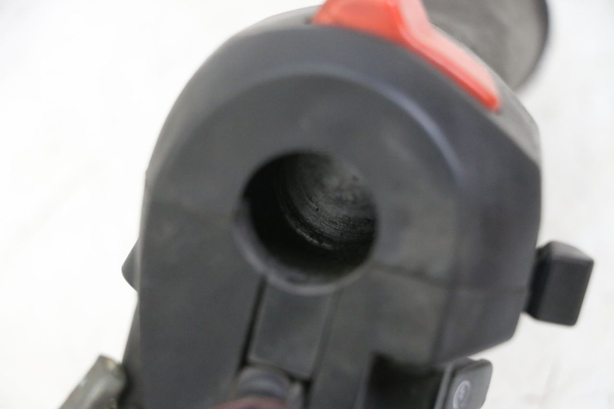 photo de CONMUTADOR DERECHA SUZUKI BURGMAN 125 (2015 - 2017) - Detalle de la pieza