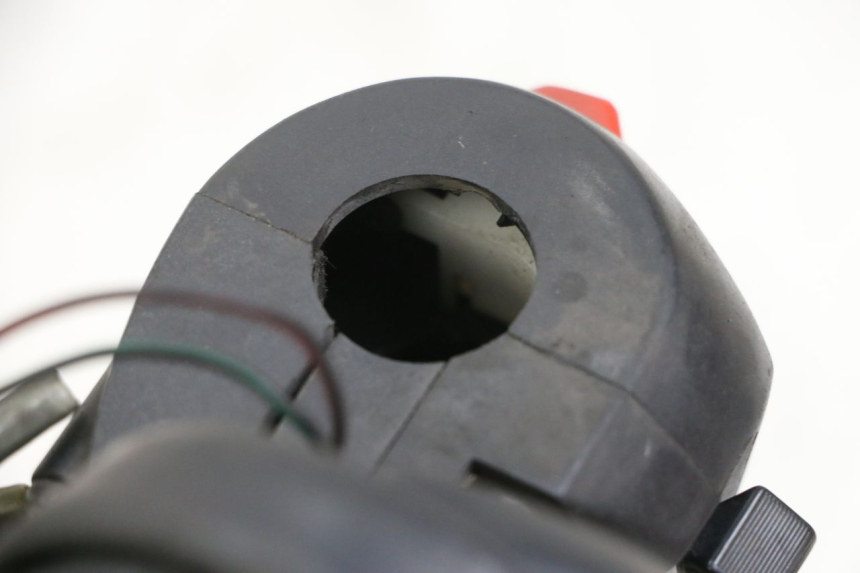 photo de CONMUTADOR DERECHA SUZUKI BURGMAN 125 (2015 - 2017) - Zoom estado de uso