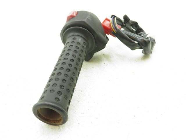 photo de CONMUTADOR DERECHA SYM GTS 125 (2005 - 2008) - Estado de la superficie y material