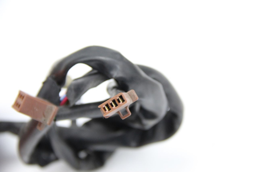 photo de INTERRUPTOR DERECHO YAMAHA TDM ABS 900 (2002 - 2014) - Estado de la superficie y material