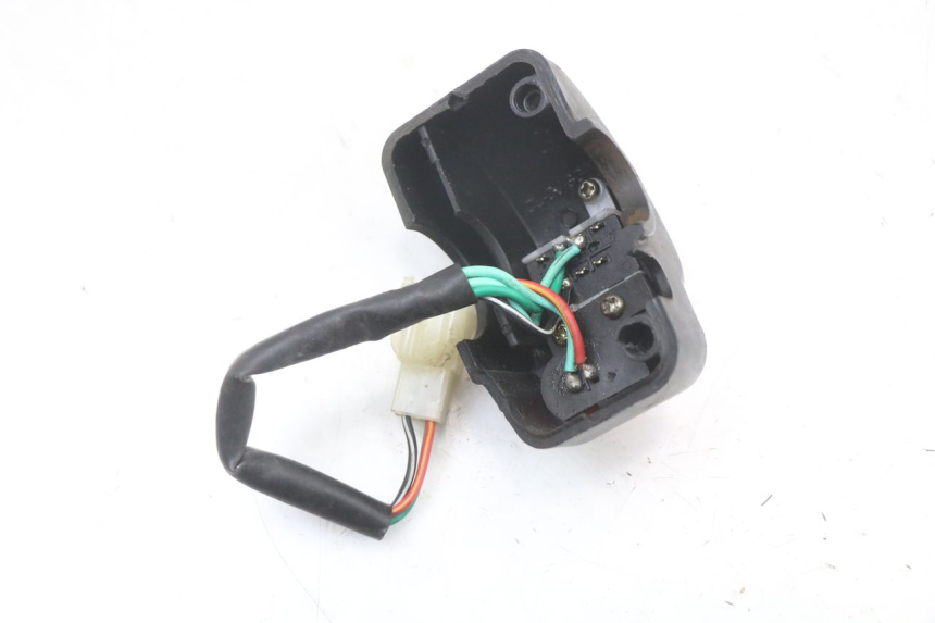 photo de CONMUTADOR DERECHA BAOTIAN TRAVEL SPIRIT 50 (2010 - 2012) - Zoom estado de uso