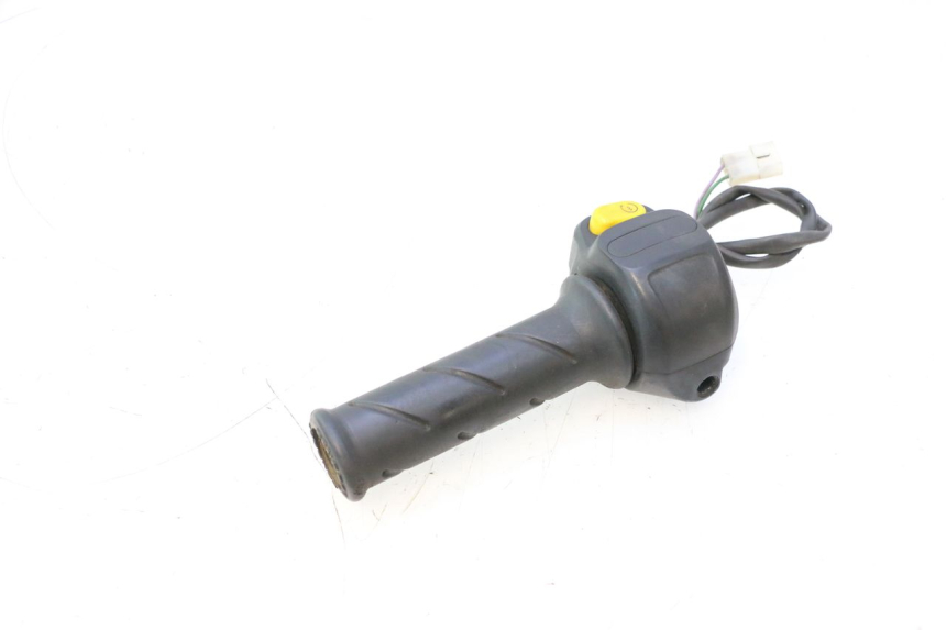 photo de INTERRUPTOR DERECHO PEUGEOT TREKKER 50 (1995 - 2004) - Vista general del producto