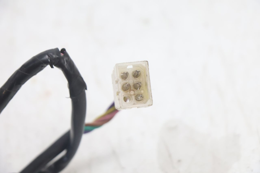 photo de INTERRUPTOR DERECHO PEUGEOT TREKKER 50 (1995 - 2004) - Recambio usado revisado