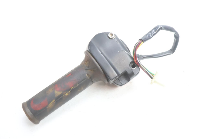 photo de INTERRUPTOR DERECHO PEUGEOT V-CLIC VCLIC 50 (2007 - 2013) - Vista general del producto
