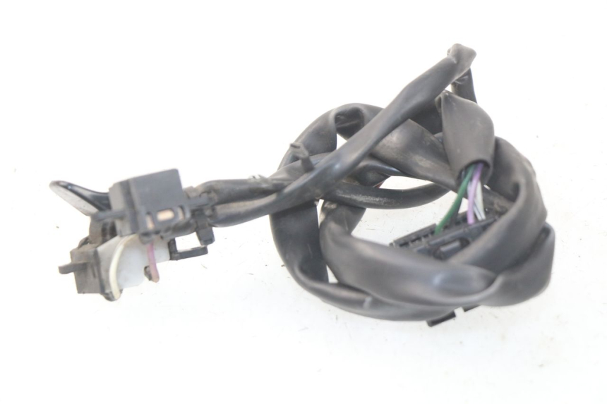 photo de INTERRUPTOR DERECHO PIAGGIO VESPA SPRINT 2T 50 (2014 - 2018) - Detalle de la pieza