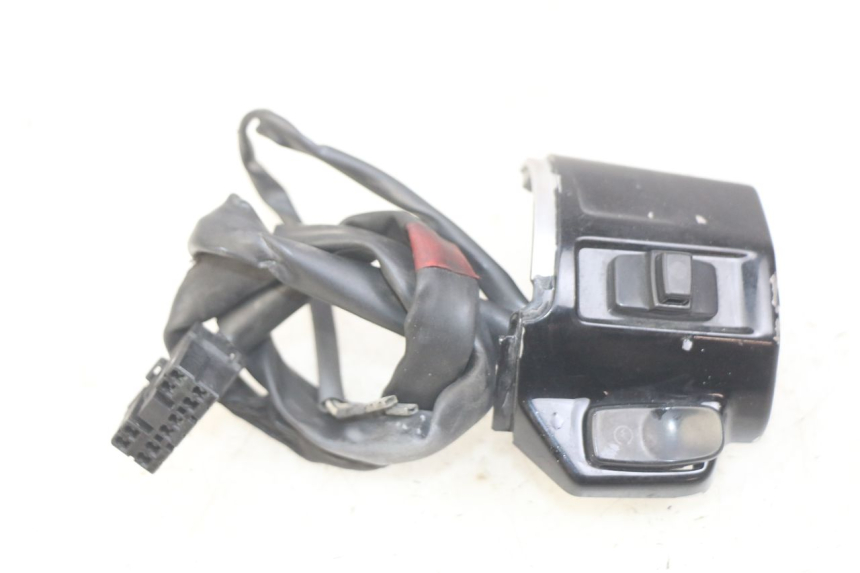 photo de INTERRUPTOR DERECHO PIAGGIO VESPA SPRINT 2T 50 (2014 - 2018) - Vista principal