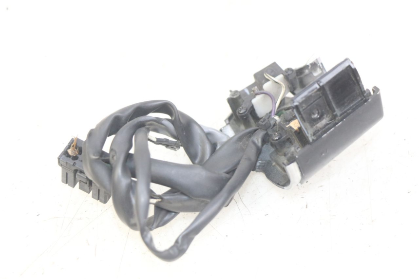 photo de INTERRUPTOR DERECHO PIAGGIO VESPA SPRINT 2T 50 (2014 - 2018) - Detalle de la pieza