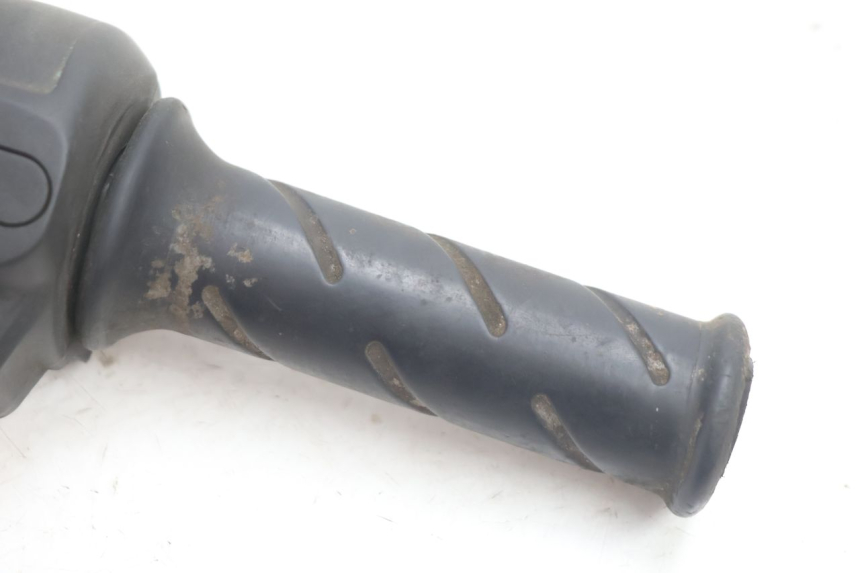 photo de CONMUTADOR DERECHA PEUGEOT VIVACITY 50 (1998 - 2003) - Zoom estado de uso