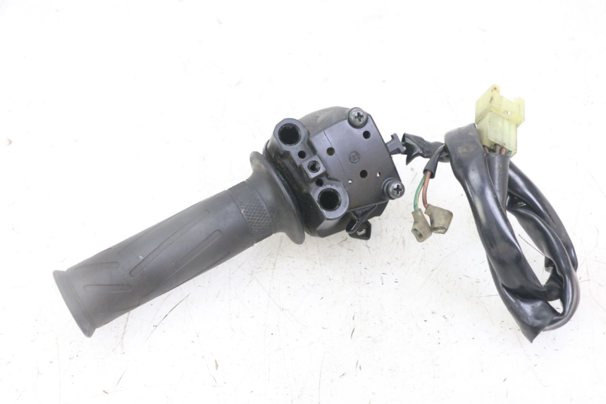 photo de INTERRUPTOR DERECHO YAMAHA X-MAX XMAX 125 (2010 - 2013) - Vista general del producto