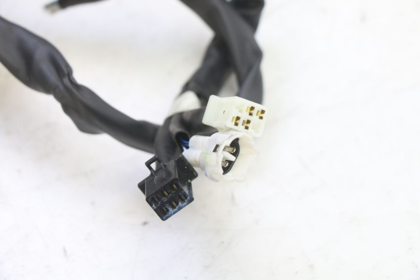 photo de CONMUTADOR DERECHA YAMAHA XMAX X-MAX 125 (2021 - 2025) - Recambio usado revisado