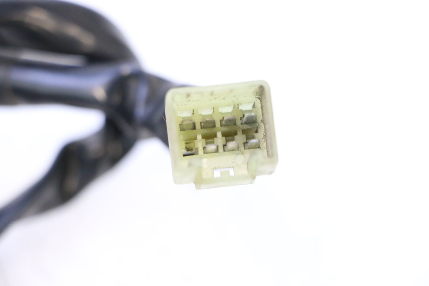 photo de INTERRUPTOR DERECHO YAMAHA X-MAX XMAX 125 (2010 - 2013) - Recambio usado revisado