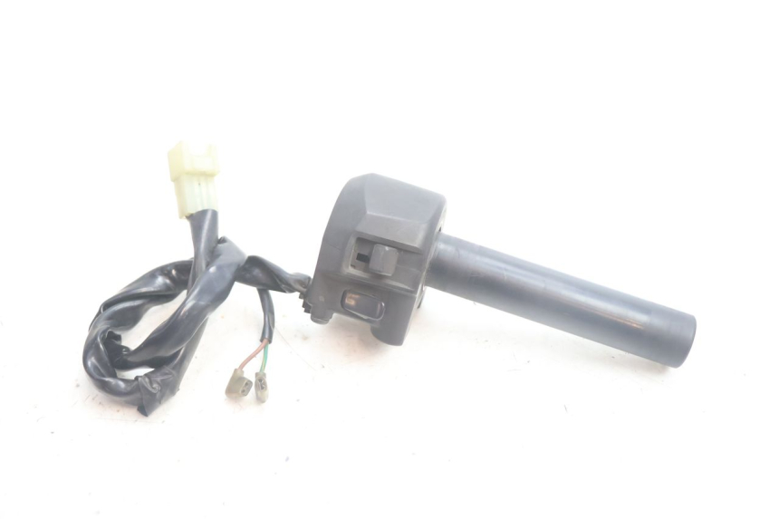 photo de INTERRUPTOR DERECHO YAMAHA X-MAX XMAX 125 (2010 - 2013) - Vista principal