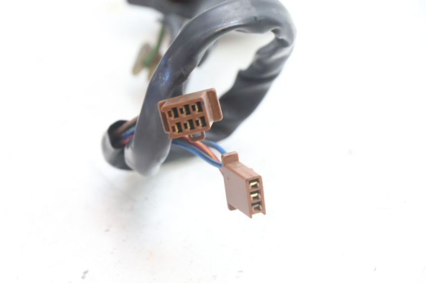 photo de CONMUTADOR DERECHA YAMAHA XJR 1300 (1998 - 2002) - Estado de la superficie y material