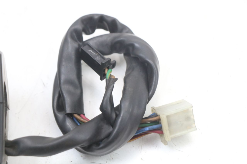 photo de CONMUTADOR DERECHA YAMAHA XJS DIVERSION 600 (1997 - 1999) - Detalles de los puntos de fijación