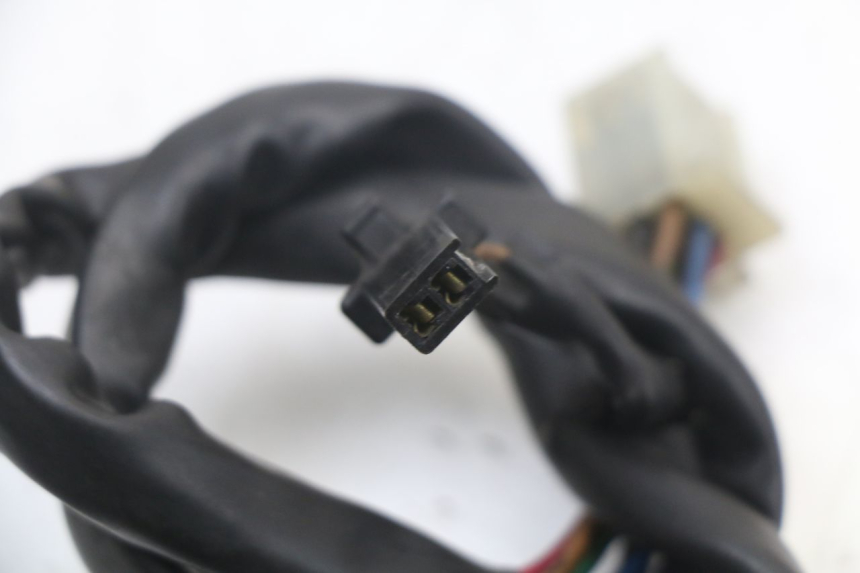 photo de CONMUTADOR DERECHA YAMAHA XJS DIVERSION 600 (1997 - 1999) - Estado de la superficie y material