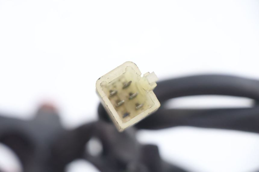 photo de CONMUTADOR DERECHA HONDA XRV AFRICA TWIN 750 (1990 - 1992) - Estado de la superficie y material