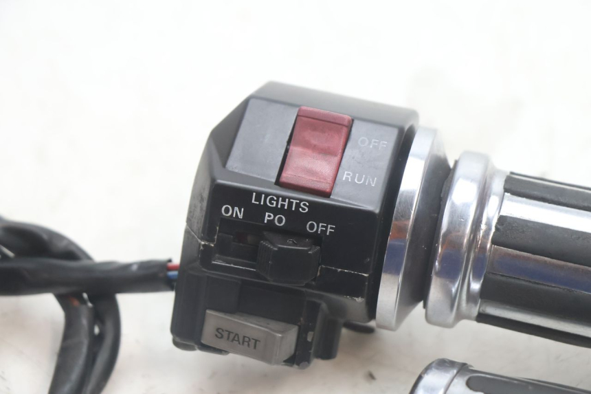 photo de CONMUTADOR DERECHA YAMAHA XV VIRAGO 535 (1988 - 2004) - Detalle de la pieza