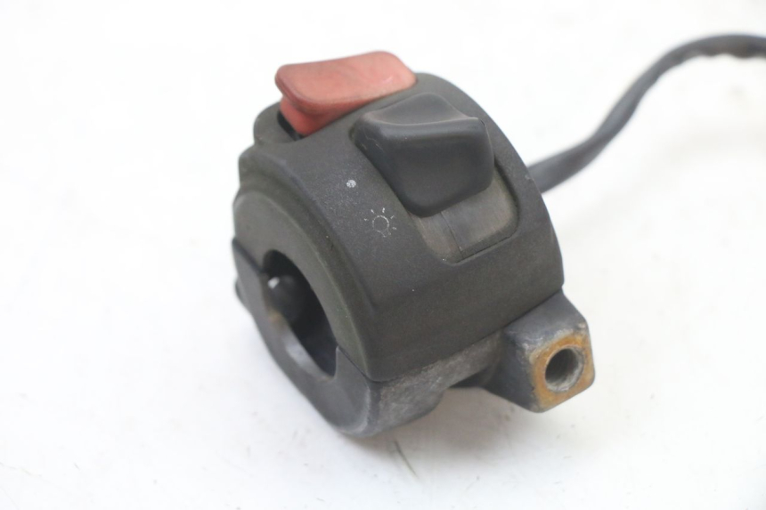 photo de CONMUTADOR DERECHA YAMAHA BW'S NG NEXT GENERATION 50 (1996 - 2003) - Primer plano técnico