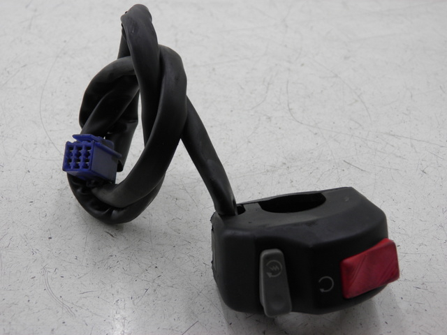 photo de CONMUTADOR DERECHA YAMAHA TDM 900 (2004 - 2006) - Vista principal