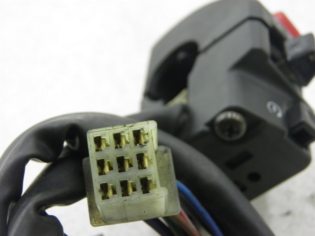 photo de CONMUTADOR DERECHA YAMAHA XJS DIVERSION 600 (2000 - 2003) - Zoom estado de uso