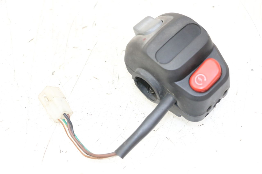 photo de INTERRUPTOR DERECHO YAMAHA YP MAJESTY 125 (2007 - 2010) - Vista principal