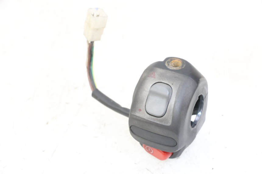 photo de INTERRUPTOR DERECHO YAMAHA YP MAJESTY 125 (2007 - 2010) - Vista general del producto