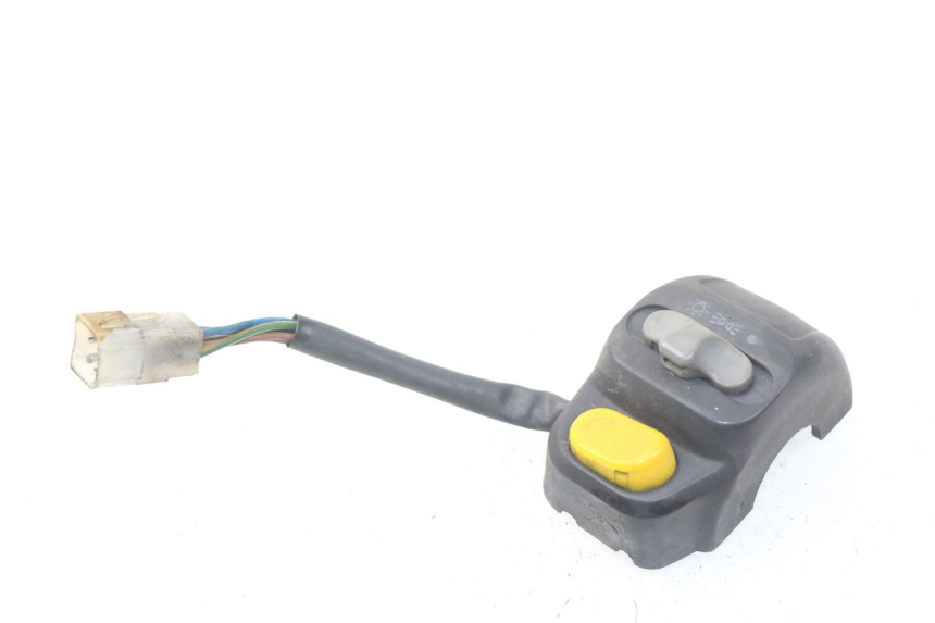 photo de INTERRUPTOR DERECHO YAMAHA YP MAJESTY 125 (1998 - 2001) - Otra perspectiva