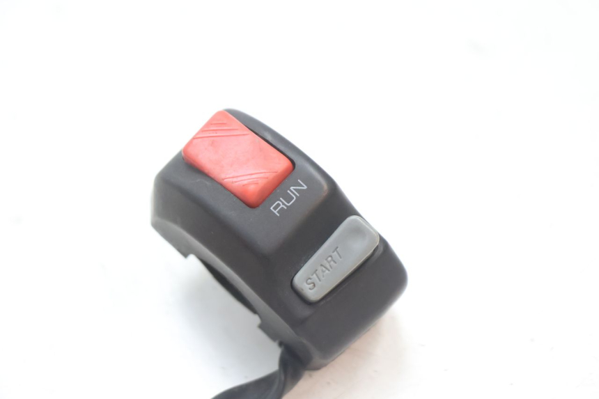photo de CONMUTADOR DERECHA YAMAHA YZF R GENESIS 750 (1993 - 1998) - Detalle de la pieza