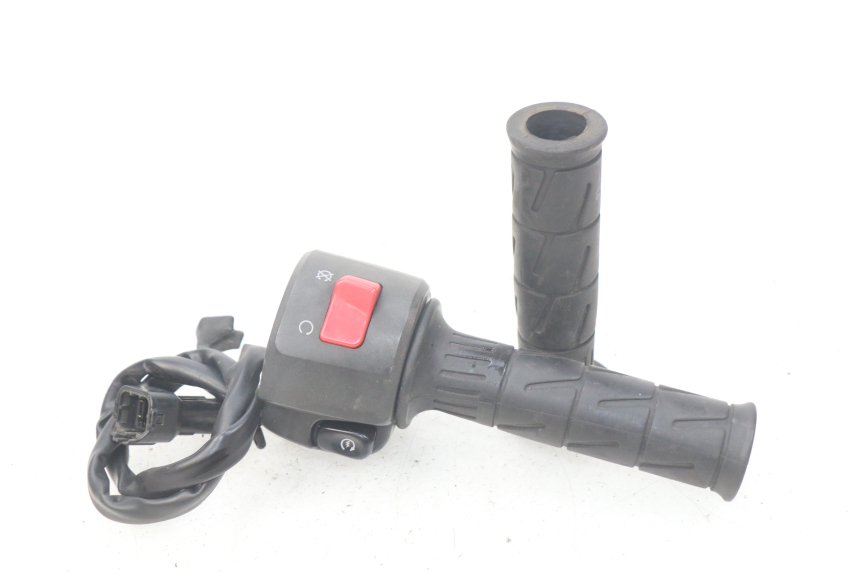 photo de INTERRUPTOR DERECHO KAWASAKI Z S 750 (2003 - 2006) - Vista principal