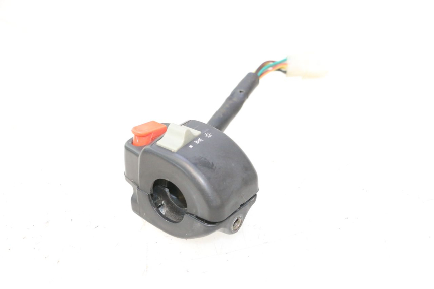 photo de INTERRUPTOR DERECHO UNIVERSAL BIKE ZN50QT-11B 50 (2018 - 2021) - Estado de la superficie y material