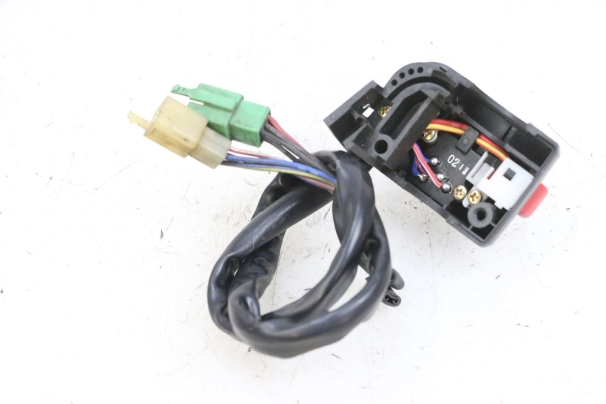 photo de CONMUTADOR DERECHA KAWASAKI ZR 7 750 (1999 - 2004) - Primer plano técnico