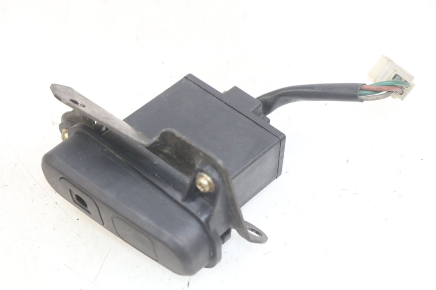 photo de CONMUTADOR DE LUCES DE EMERGENCIA SYM GTS EFI 125 (2012 - 2016) - Detalle de la pieza