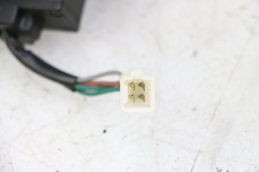 photo de CONMUTADOR LUCES EMERGENCIA SYM JOYMAX 125 (2010 - 2017) - Zoom estado de uso