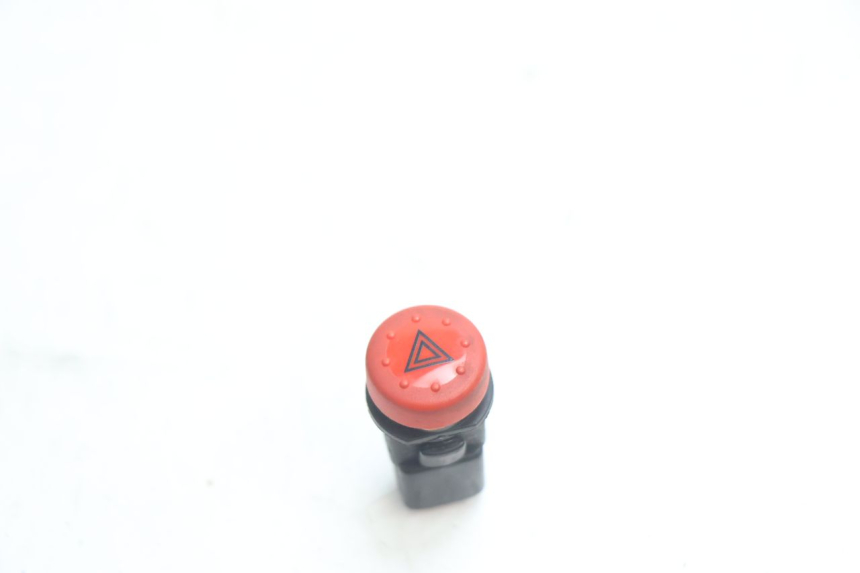 photo de CONMUTADOR LUCES EMERGENCIA PIAGGIO MP3 LT 300 (2010 - 2016) - Vista principal