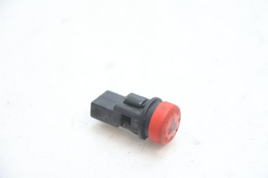 photo de CONMUTADOR LUCES EMERGENCIA PIAGGIO MP3 LT 300 (2010 - 2016) - Detalle de la pieza