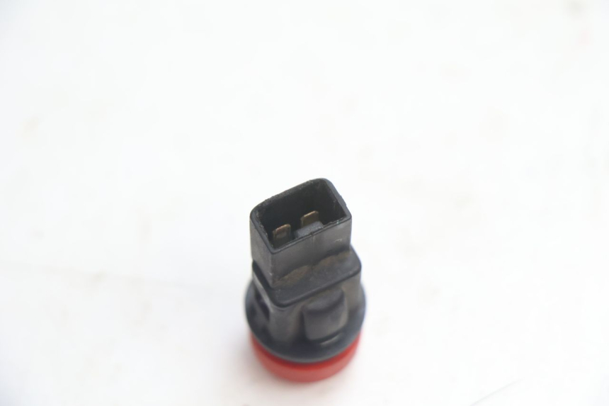 photo de CONMUTADOR DE LUCES DE EMERGENCIA PIAGGIO MP3 LT 400 (2007 - 2012) - Otra perspectiva