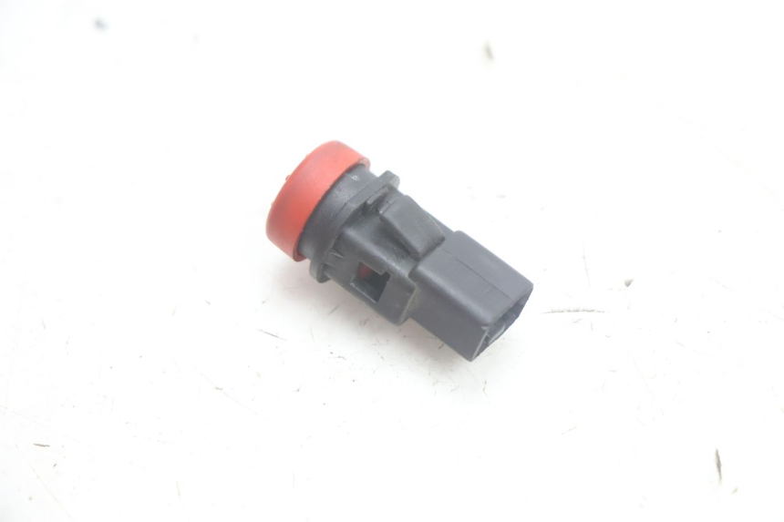 photo de CONMUTADOR LUCES EMERGENCIA PIAGGIO MP3 125 (2006 - 2014) - Zoom estado de uso