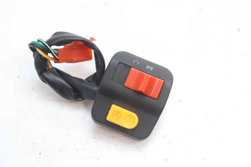 photo de CONMUTADOR LUCES EMERGENCIA VASTRO STREET S 50 (2016 - 2021) - Vista principal