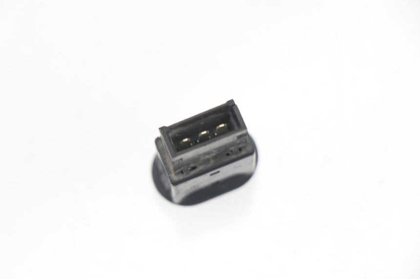 photo de CONMUTADOR LUCES EMERGENCIA PEUGEOT SUM UP 125 (2008 - 2013) - Detalle de la pieza