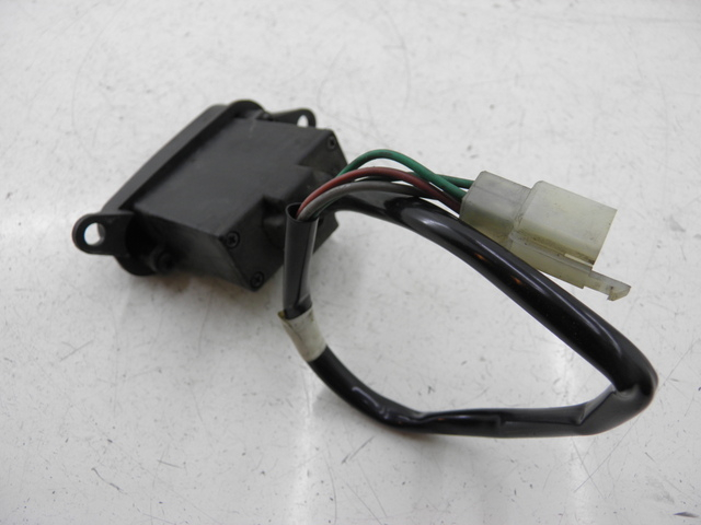 photo de CONMUTADOR LUCES EMERGENCIA SYM GTS 125 (2005 - 2008) - Otra perspectiva