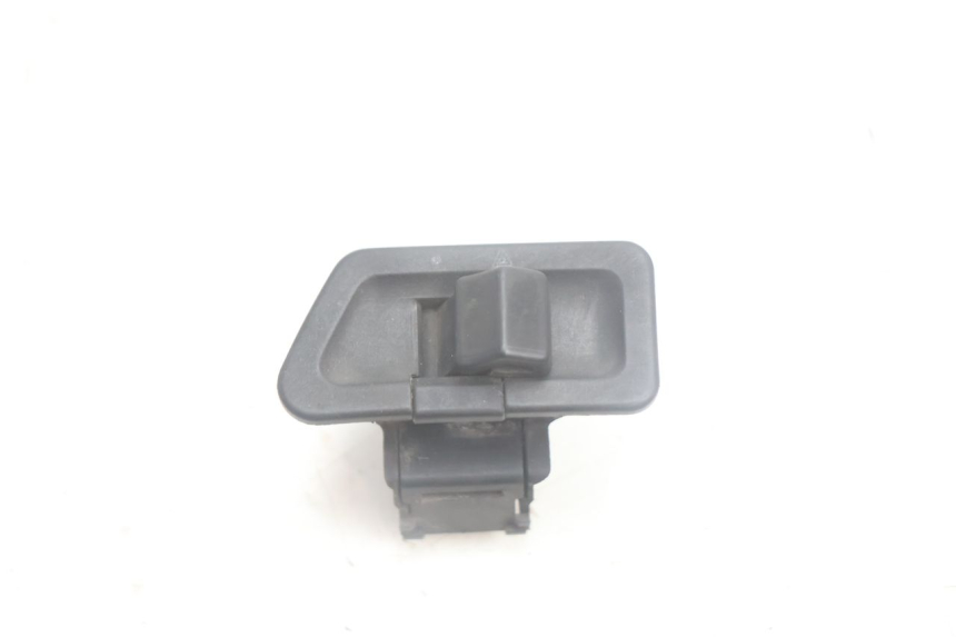 photo de CONMUTADOR DE LUCES DE EMERGENCIA YAMAHA XMAX X-MAX 125 (2006 - 2009) - Vista principal