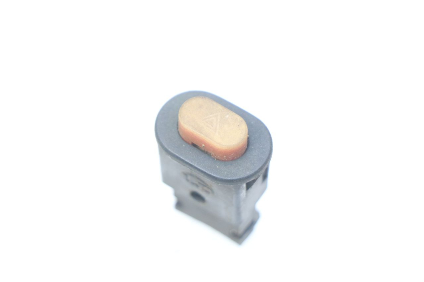 photo de CONMUTADOR DE LUCES DE EMERGENCIA YIYING YY50QT-10 50 (2007 - 2022) - Vista principal