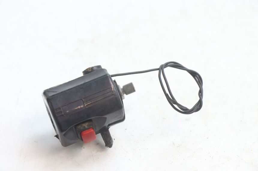 photo de CONMUTADOR IZQUIERDA PEUGEOT 103 SPX CLIP 50 (1989 - 1992) - Zoom estado de uso