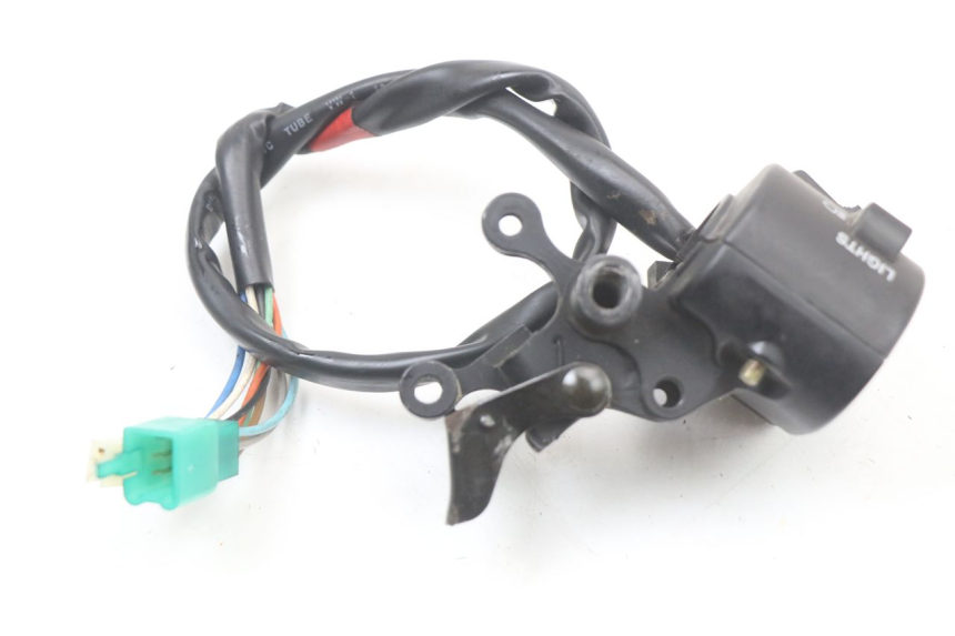 photo de CONMUTADOR IZQUIERDA DAELIM A-FOUR 2T 50 (2005 - 2012) - Primer plano técnico