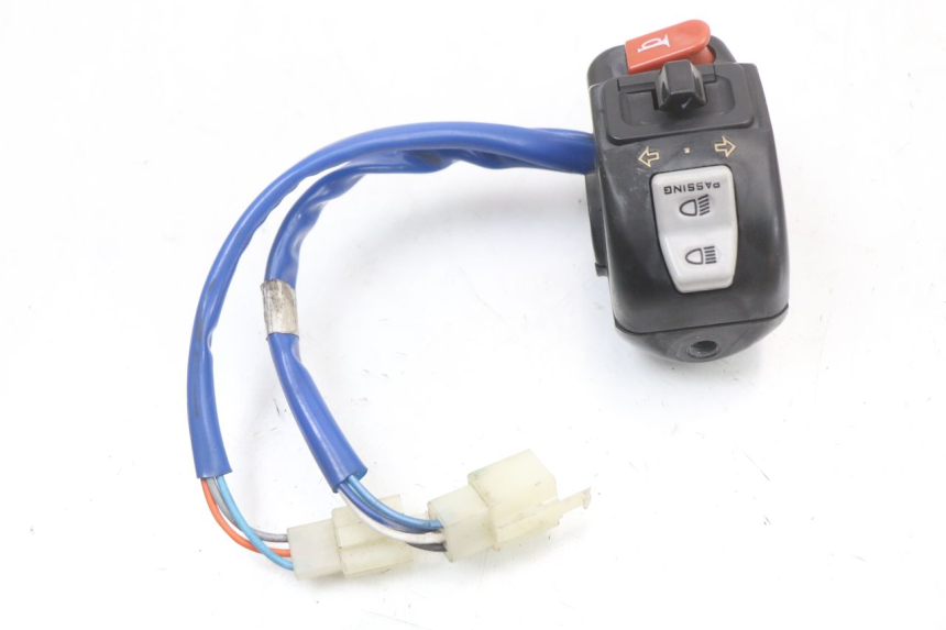 photo de INTERRUPTOR DE LUCES IZQUIERDO. KYMCO AGILITY 4T 50 (2018 - 2022) - Zoom estado de uso