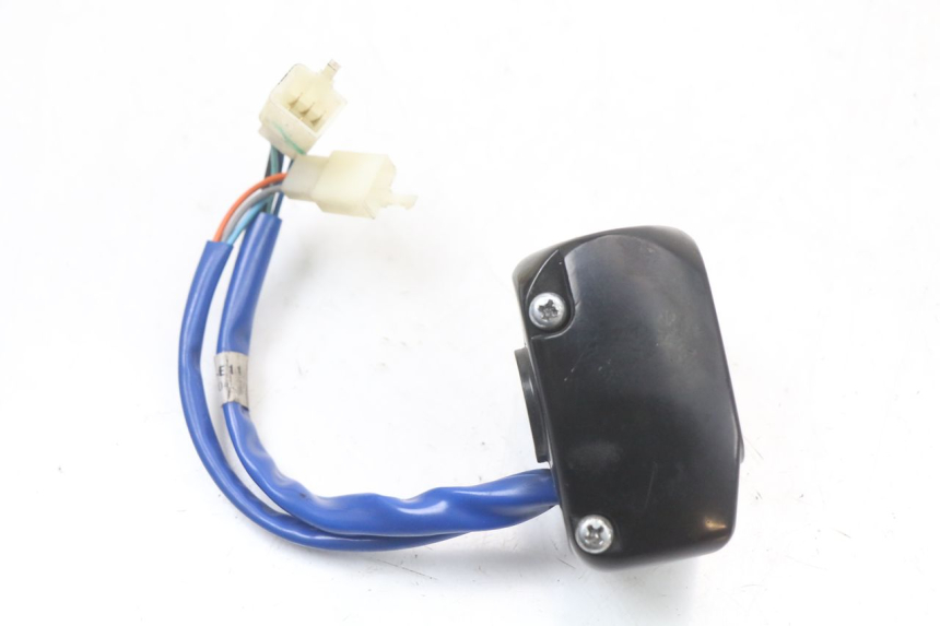 photo de INTERRUPTOR DE LUCES IZQUIERDO. KYMCO AGILITY 4T 50 (2018 - 2022) - Otra perspectiva