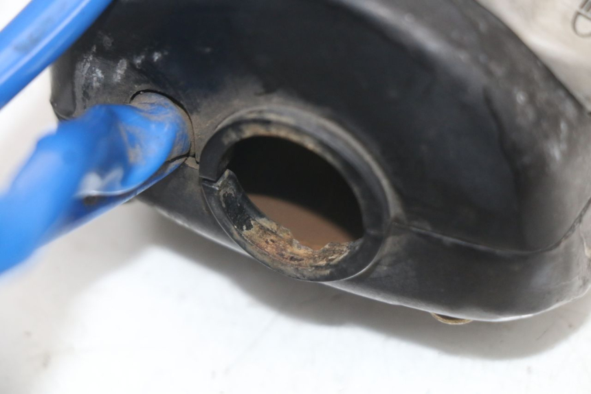 photo de INTERRUPTOR DE LUCES IZQUIERDO KYMCO AGILITY 4T 50 (2005 - 2018) - Detalles de los puntos de fijación