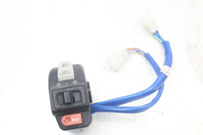 photo de INTERRUPTOR DE LUCES IZQUIERDO. KYMCO AGILITY 4T 50 (2018 - 2022) - Vista principal